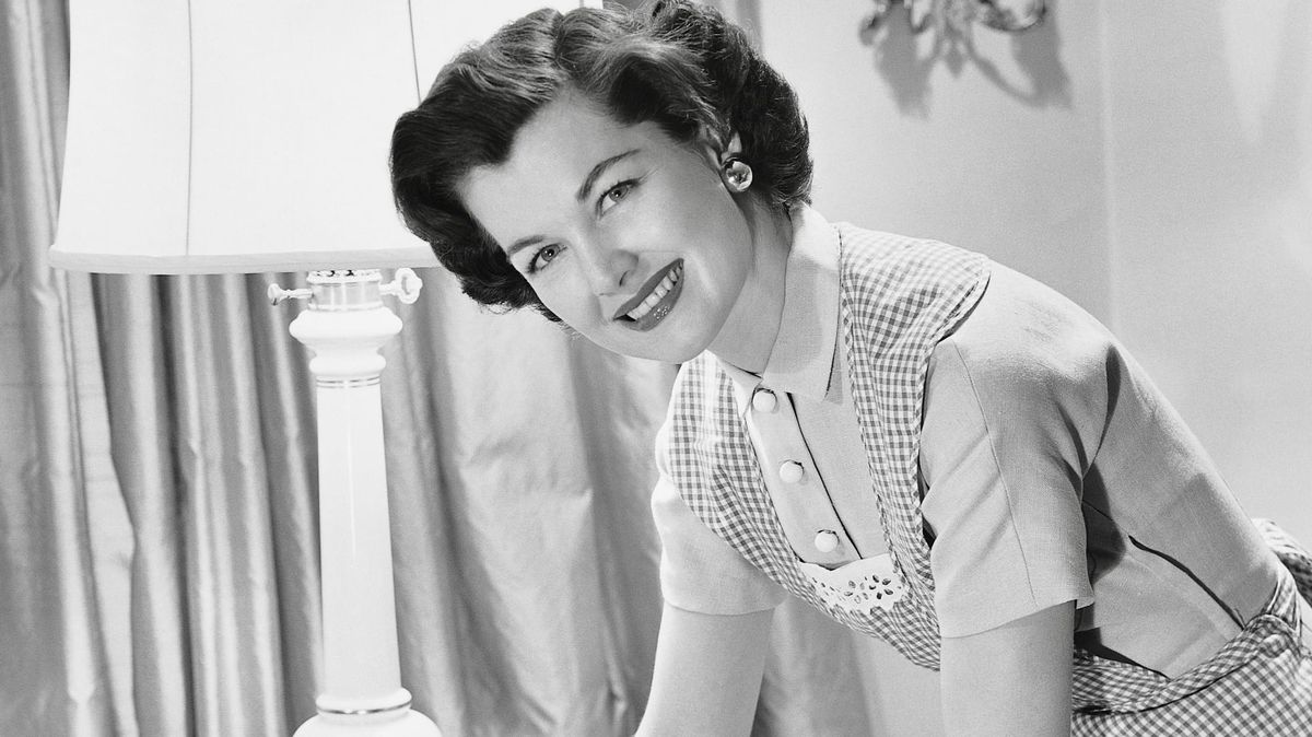 What a 1950s Housewife Can Teach You About Leadership Productivity