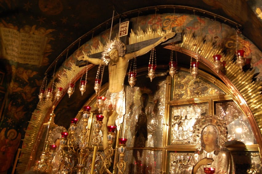 Tam Chrystus umarł. Dlaczego chcą zniszczyć chrześcijaństwo na Bliskim Wschodzie?