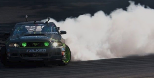 The Art of the Perfect Drift—My Love for the Edge