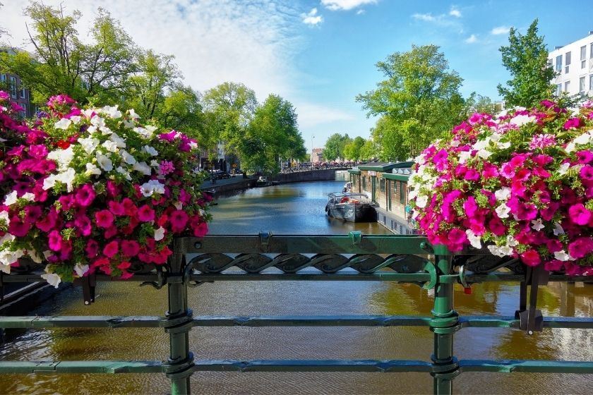 alt Amsterdam_HomeExchange, title Amsterdam_HomeExchange