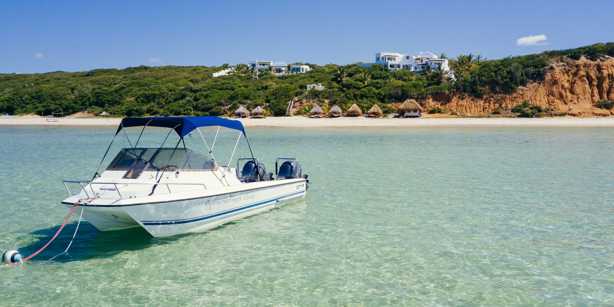 Turquoise Indian Ocean waters at Vilanculos, gateway to the Bazaruto Archipelago, Mozambique