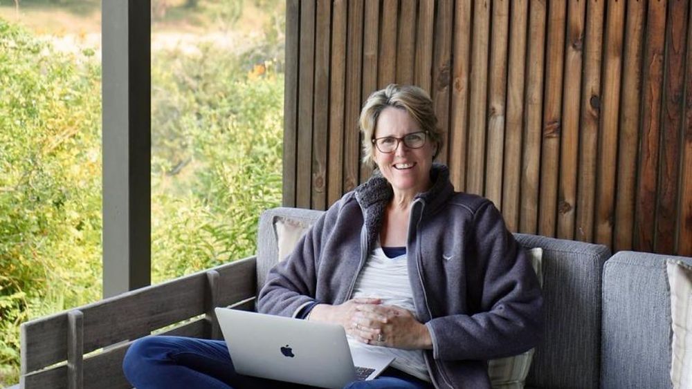 Safari specialist or big operator: who should plan your safari?