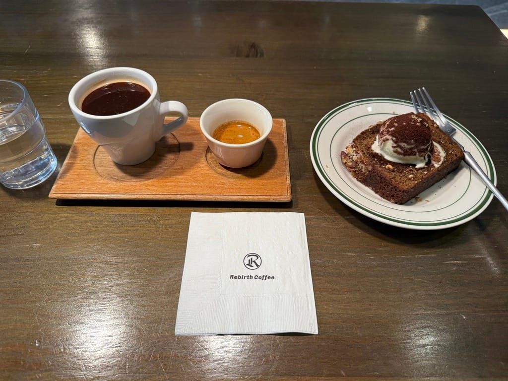 Rebirth Coffee 的安靜陪伴