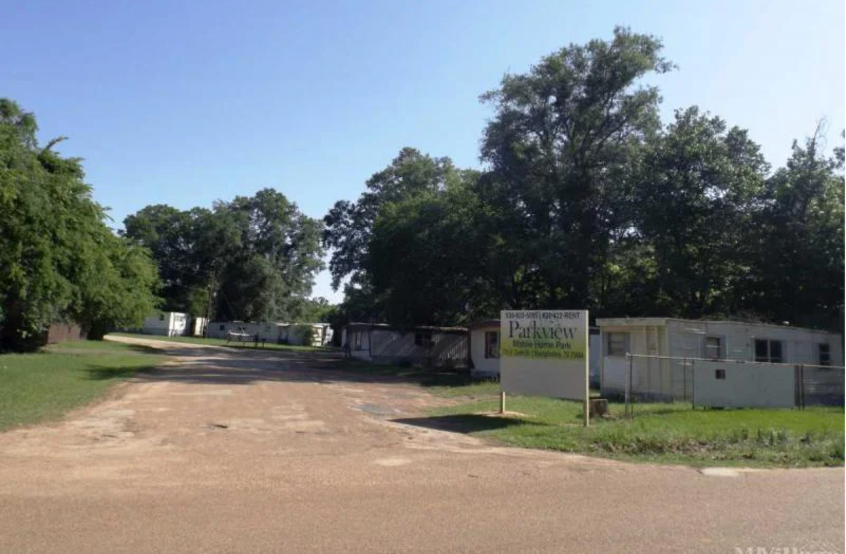 Smith & Wesson: East Texas, 1984