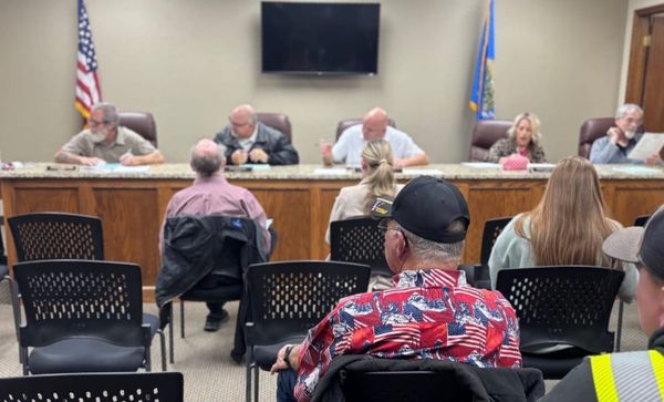 Elgin mayor censured on accusations of malfeasant leadership