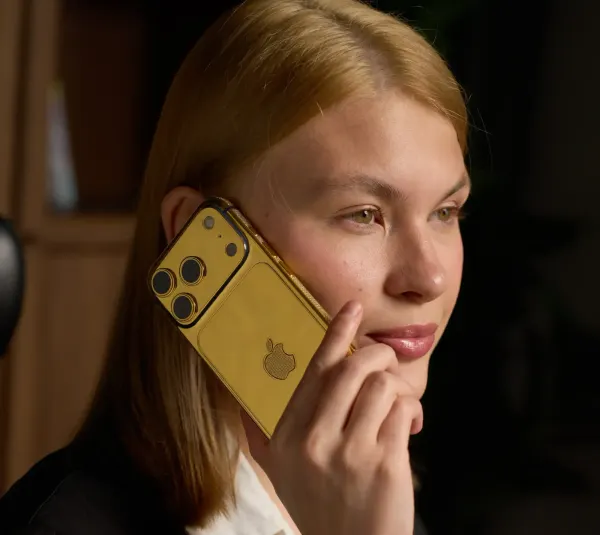 Save 10% on the Goldgenie iPhone 17 Luxury Collection