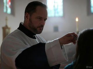 El Miércoles de Ceniza: Tradición, Evolución y la Importancia del Ayuno en la Era Moderna