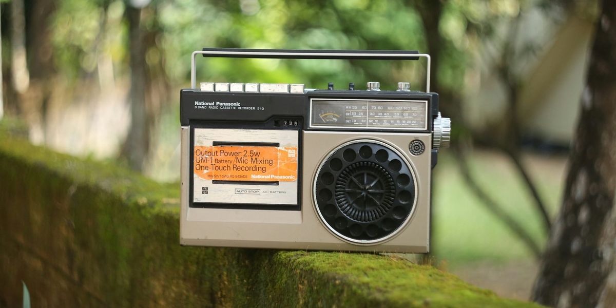 Lake talks to UK’s Big City Radio: ‘Coloring is one of the ways of supporting our mental wellbeing’