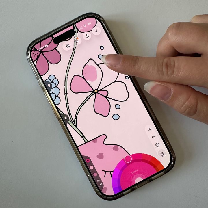 Coloring on iPhone: Tips for Mindful Coloring on a Small Screen