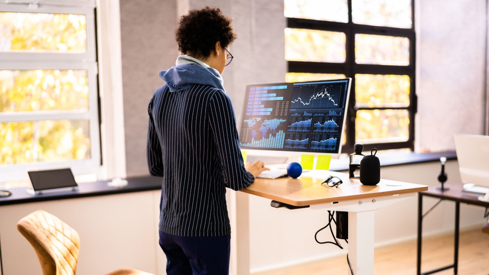 ergonomic-standing-desk-furniture