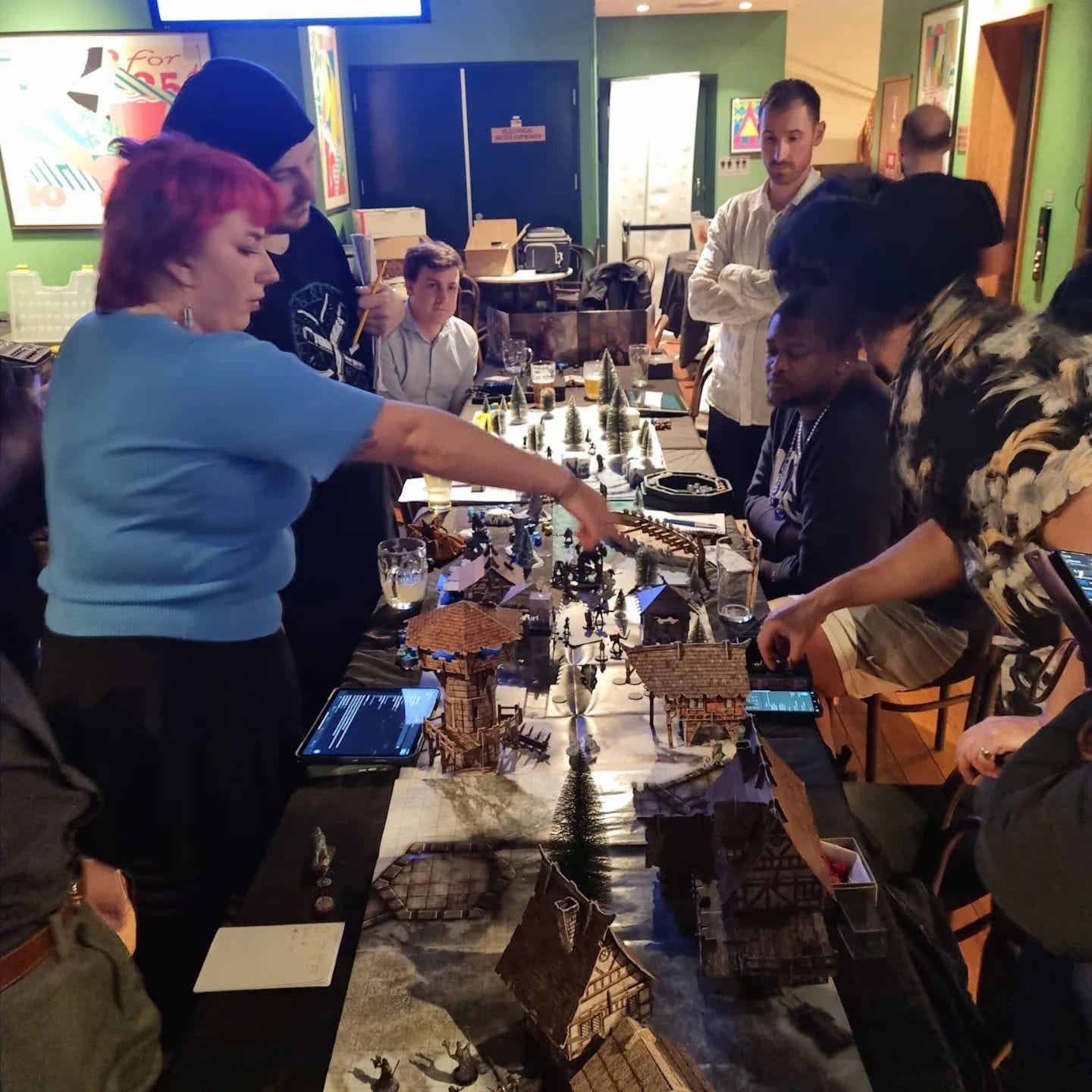 An image of a large, multi-table dungeons and dragons event.