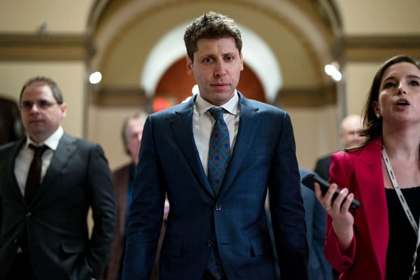 OpenAI CEO Sam Altman meets with members of Congress in January. (Kent Nishimura / Getty Images)
