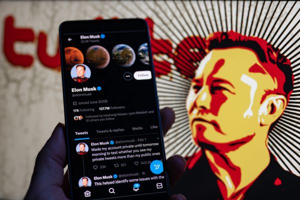 Yes, Elon Musk created a special system for showing you all his tweets first