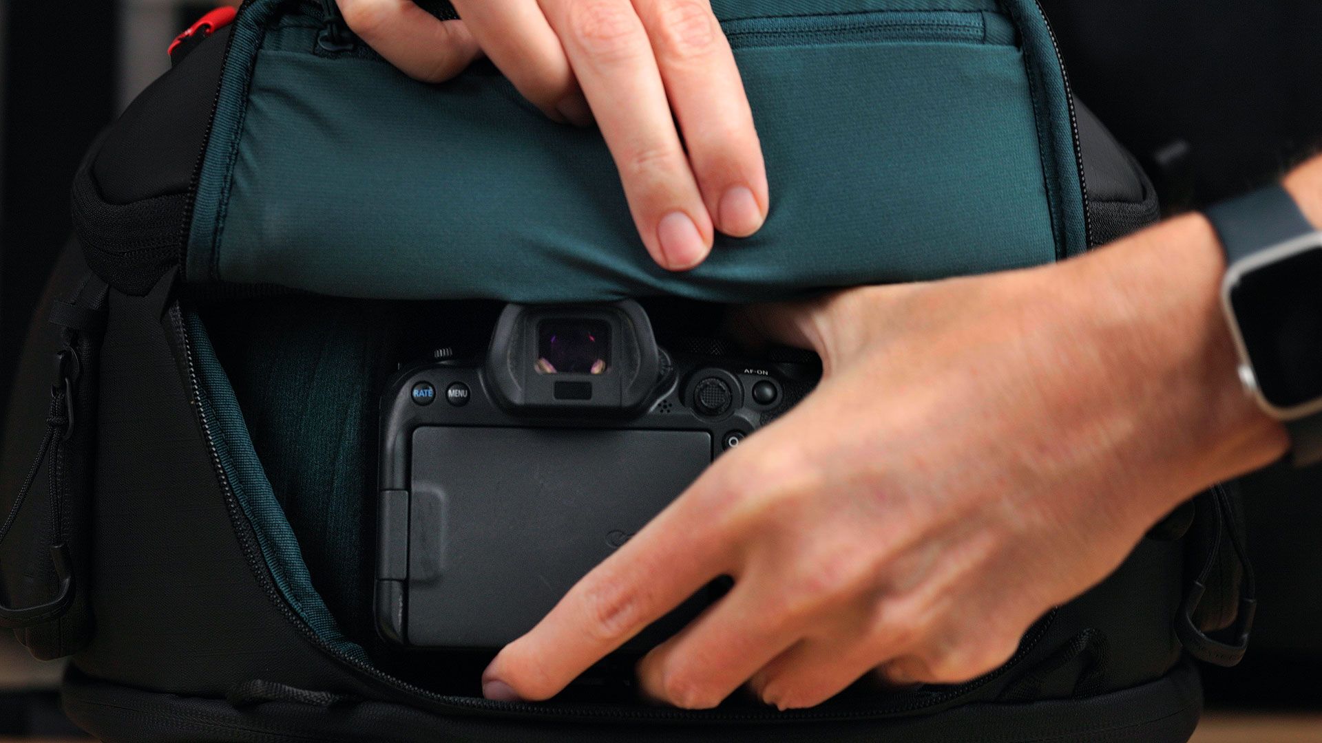 Accessing camera through the top flap of the OneMo 2