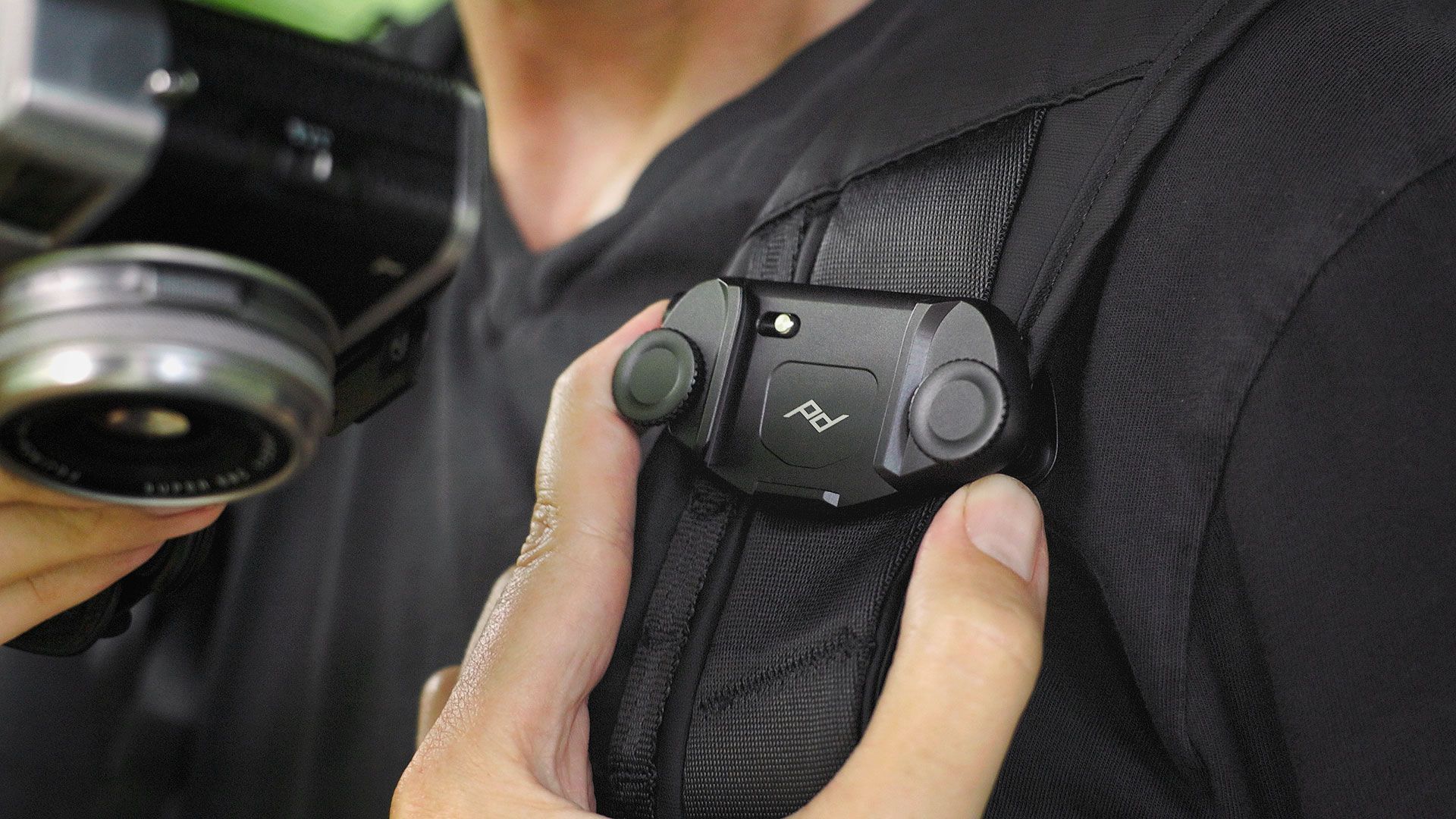 Mounting the Peak Design Micro Clutch to Capture Clip