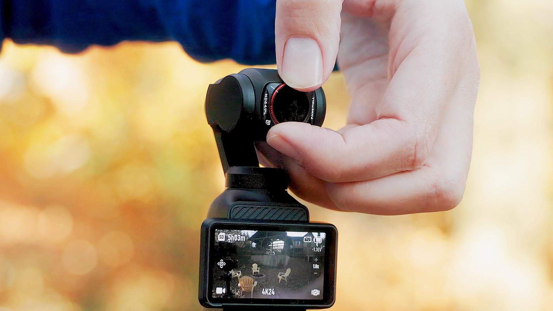 Aligning the white tick marks on the Freewell ND/PL filter