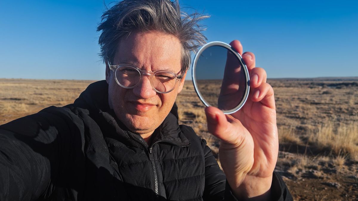 Polarize and diffuse light with Maven's new magnetized filter