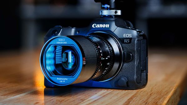 Sirui Saturn 35mm Anamorphic RF mount