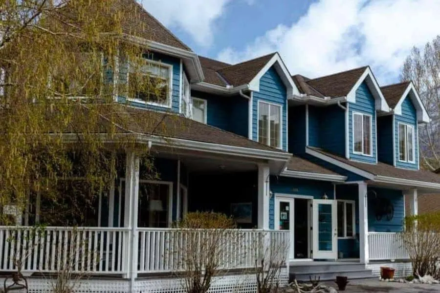 Lady Macdonald Country Inn Bed And Breakfasts In Canmore Alberta Canada