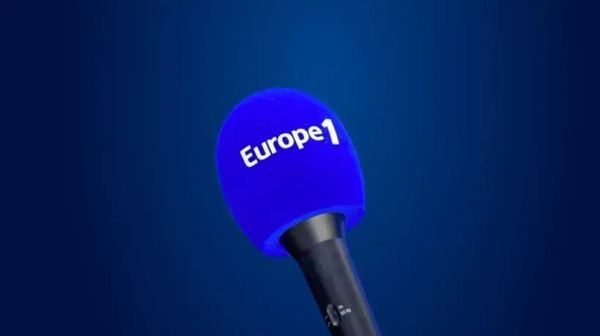 Dixner sur Europe 1 : le dîner entre inconnus qui réinvente la rencontre amicale