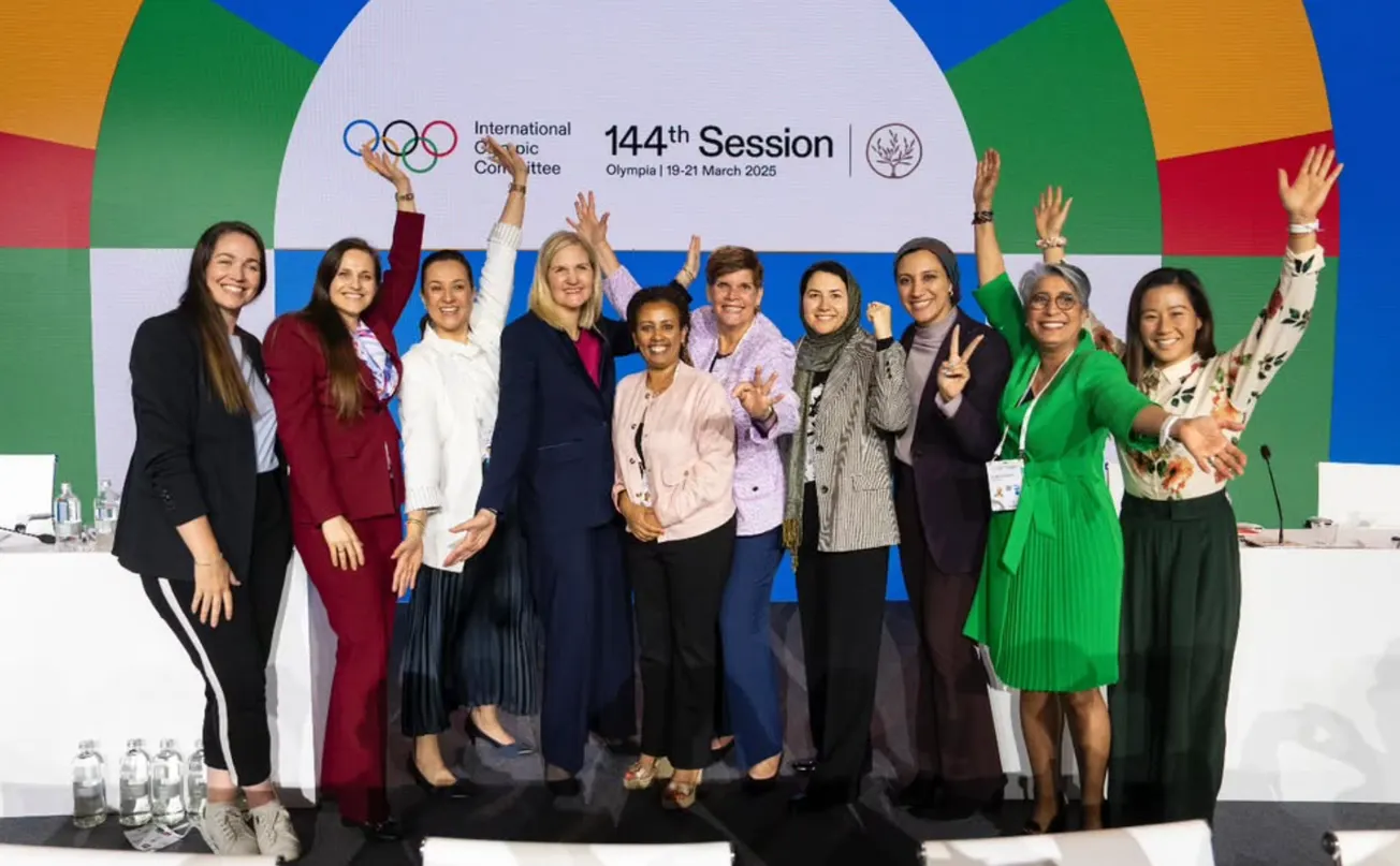 Act, Madam President-elect! Act, dear readers.