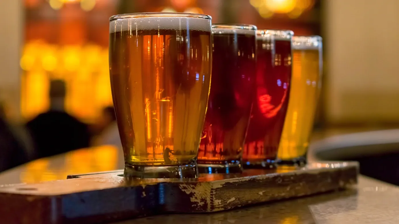 Candian employee recognition ideas - Beer Glasses