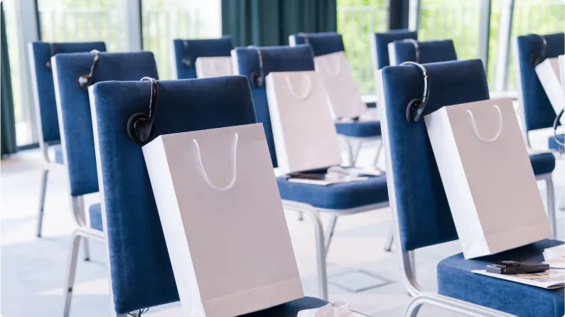 personalized-corporate-gifting-at-events