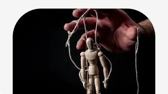 Micromanagement at Work: Definition, Examples and its Harmful Effects