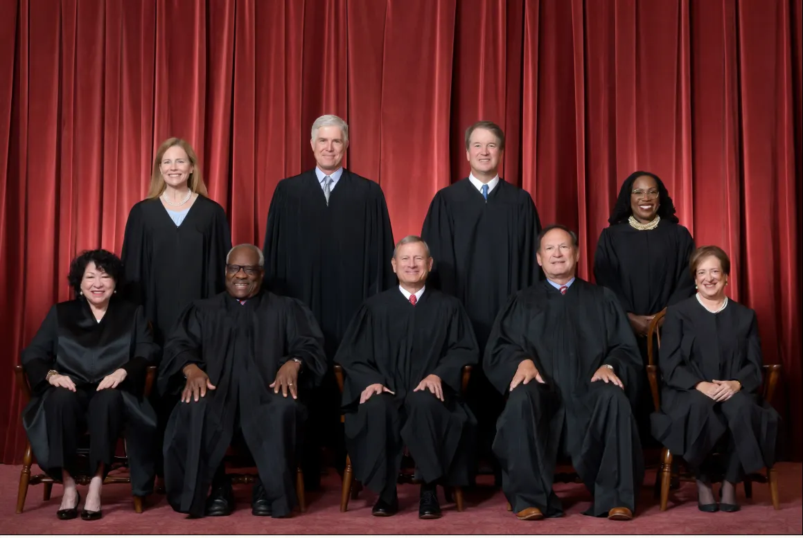 The nine Supreme Court justices in their official portrait