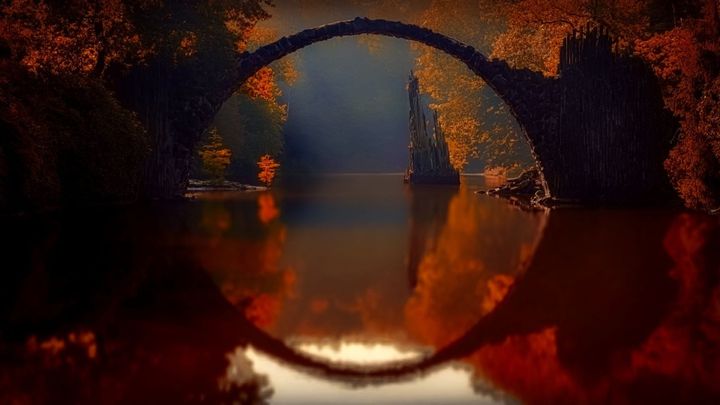 Between Mirrors - Reflections: Found In Translation