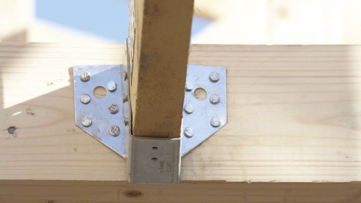 Sabot de charpente installé.