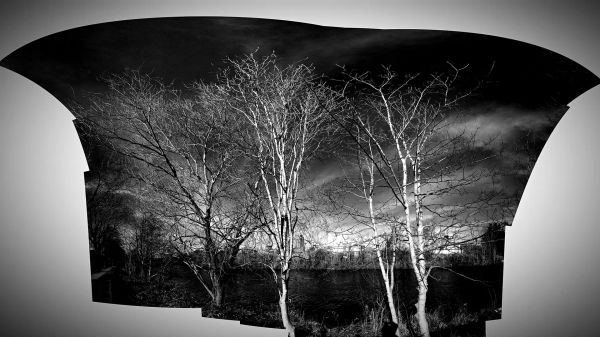 (zn+1 = zn² + c): The Fractal Nature of Time and Light