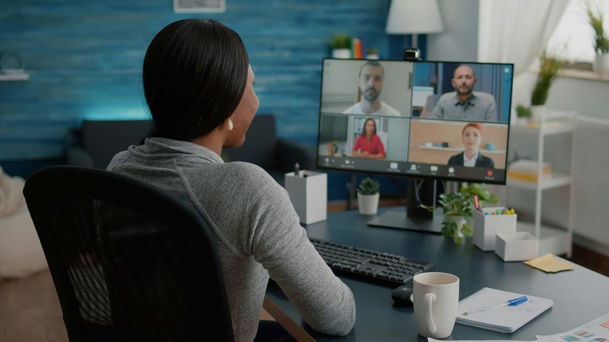 When AI is Listening, Women Speak More