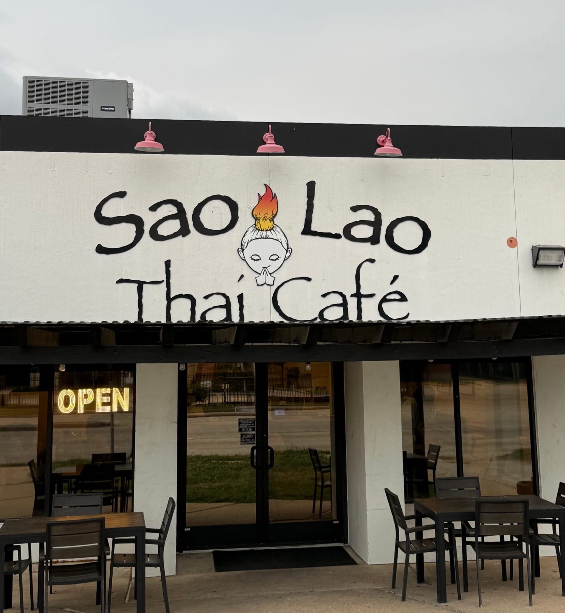 RESTAURANT REVIEW: Sao Lao Thai Café