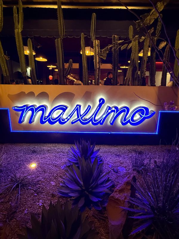 RESTAURANT REVIEW: Maximo