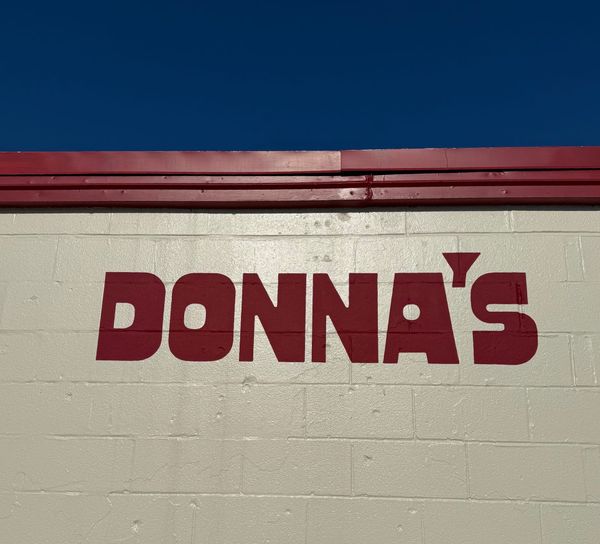 BAR REVIEW: Donna's