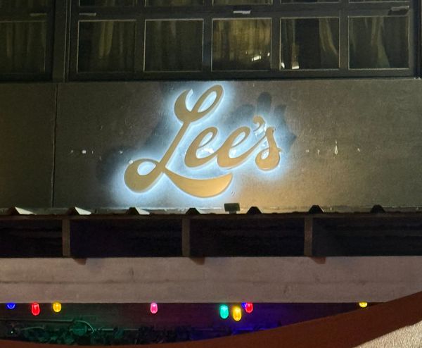 BAR REVIEW: Lee's