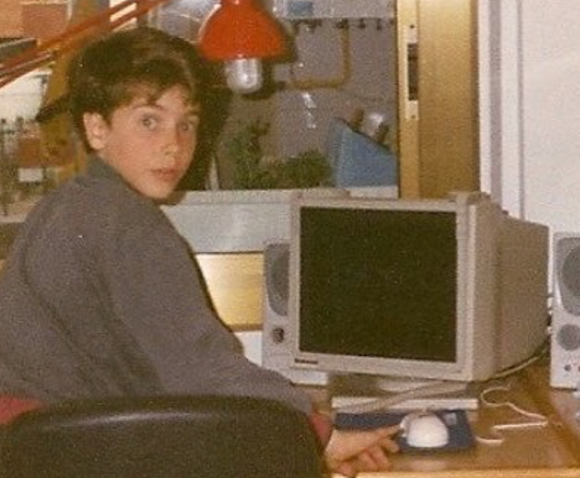 This is me 25+ years ago, using a mouse and a keyboard like I do today