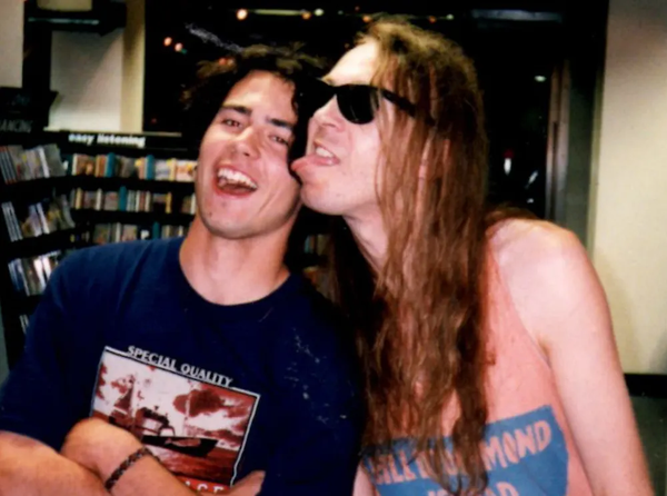 HOW JULIAN COPE LICKED MY ENTIRE FACE AND HYPNOTISED ME INTO AN OCCULT LIFE ON THE MARGINS OF SOCIETY