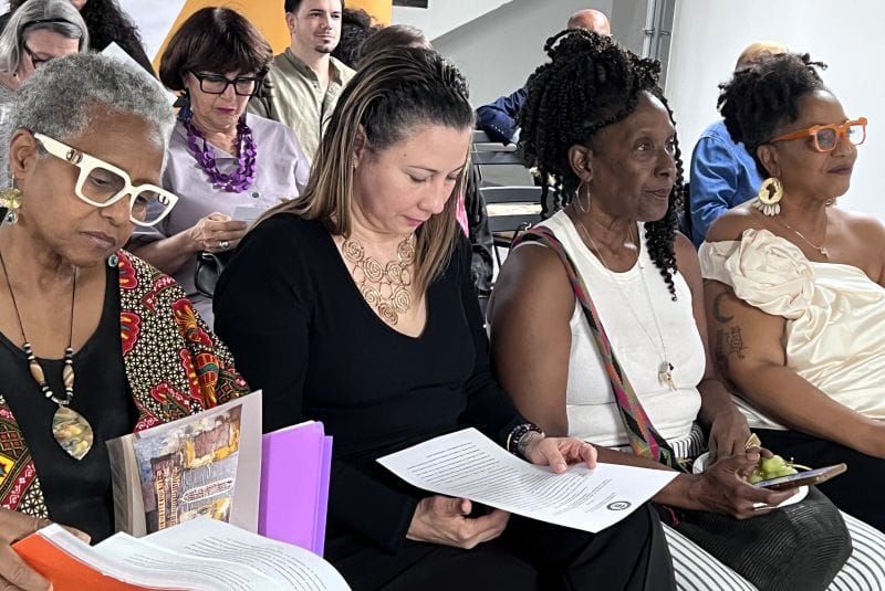 "Ser libre no es sólo deshacerse de las cadena, sino vivir de una manera que respete y mejore la libertad de los demás" Nelson Mandela (video)