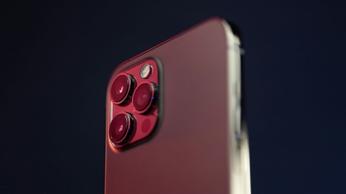 Your Deleted Signal Messages Were Never Really Gone, But Apple's Latest Update Fixed That | April 27