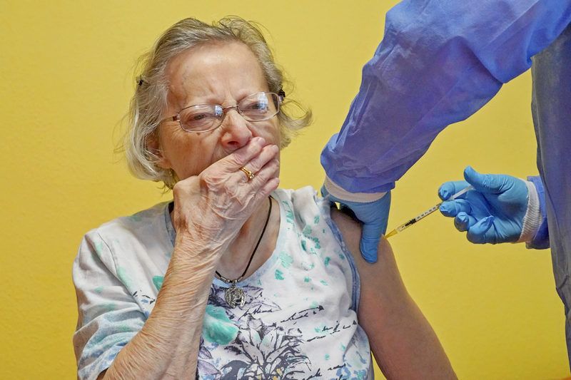 Biden to MANDATE Vaccines for Federal Employees and Contractors