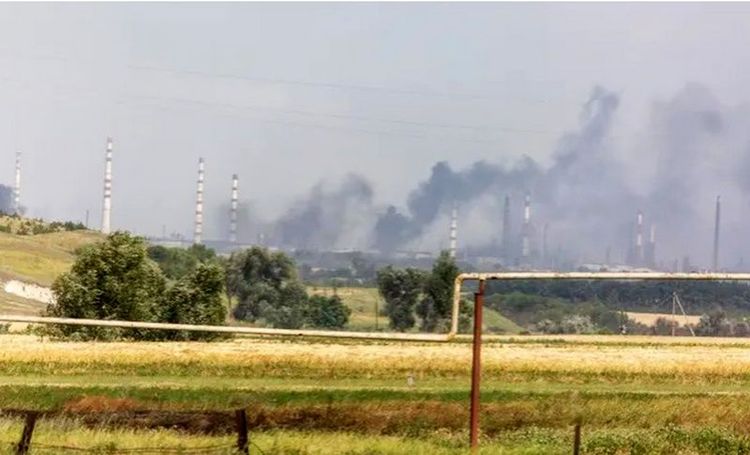 Russian-backed forces increase their assault on the Ukrainian city of Lysychansk