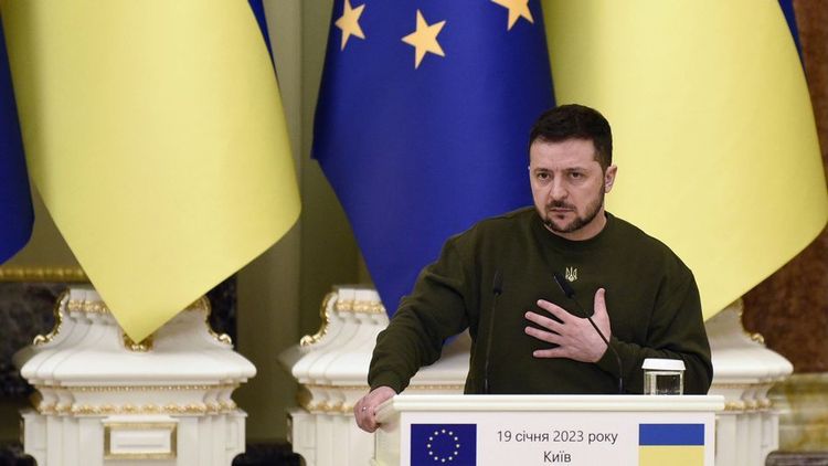 Selenskyj wants to continue fighting for German Leopard tanks
