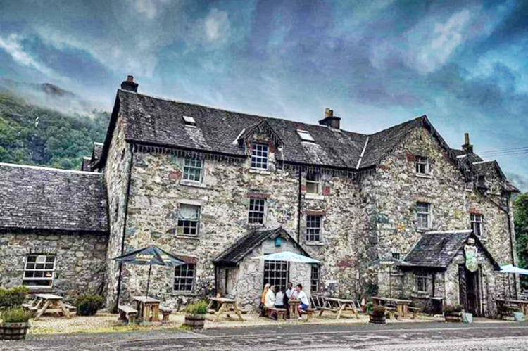 THE DROVERS INN