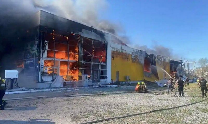 One was killed and 6 in hospital after the missile strike on a shopping center in Kremenchuk