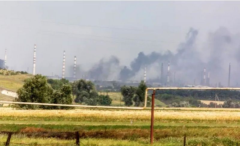 Russian-backed forces increase their assault on the Ukrainian city of Lysychansk