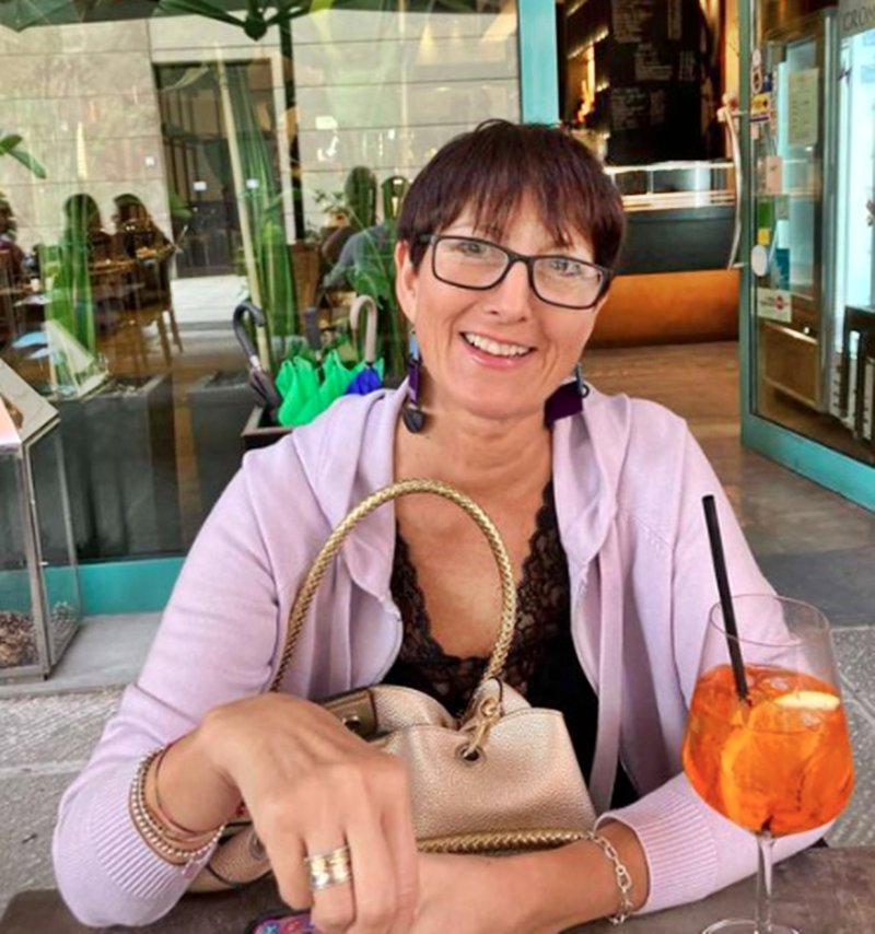 LIVING ALONE IN FLORENCE - SINGLE - DIVORCED