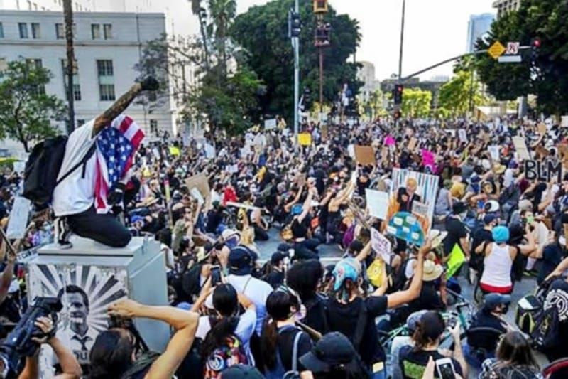 THE RAGE IN LOS ANGELES