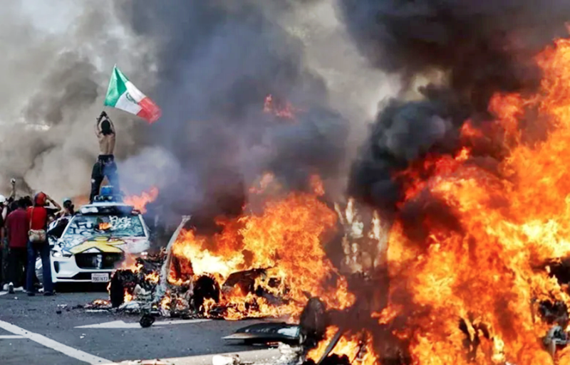 LA descends into chaos as Mexican rebels wage war against the United States.